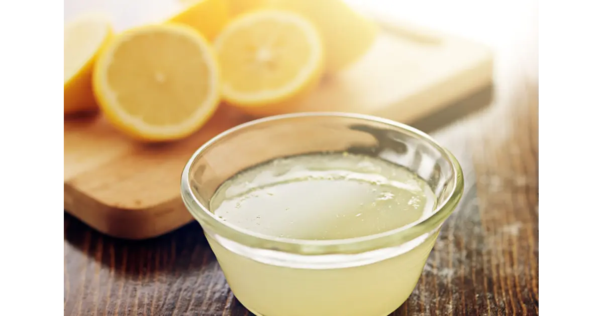 wellhealthorganiccomeasily-remove-dark-spots-lemon-juice